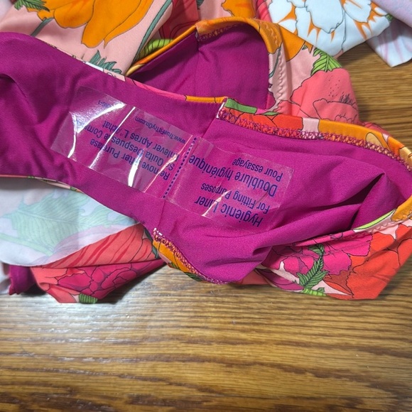 NWOT Trina Turk Standard Sunny Bloom Off Shoulder Ruffled One Piece Swimsuit - Picture 8 of 11